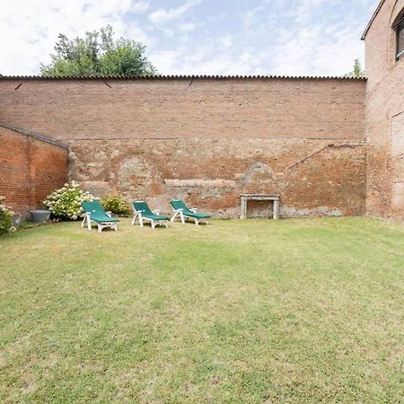 Palazzo Sabbioni Appartamento Lusso Due Camere Soggiorno Cucina แฟร์รารา ภายนอก รูปภาพ