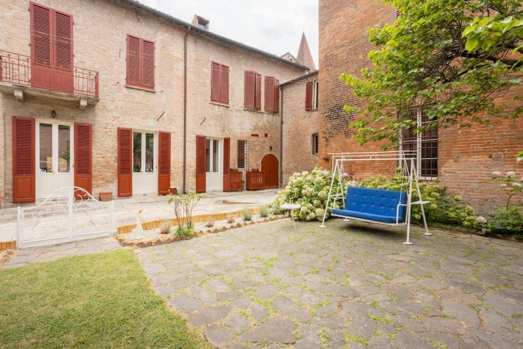 Palazzo Sabbioni Appartamento Lusso Due Camere Soggiorno Cucina แฟร์รารา ภายนอก รูปภาพ